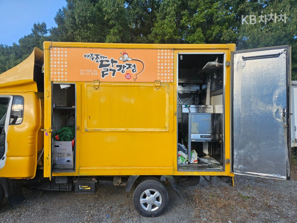 2011 - kia bongo iii