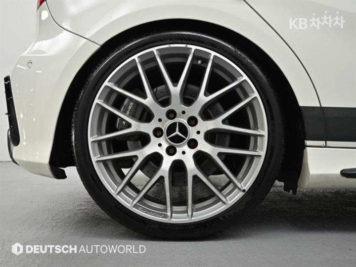 Mercedes-Benz A-Class A45 AMG 6