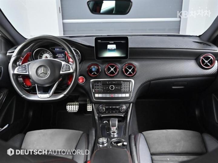 Mercedes-Benz A-Class A45 AMG 8