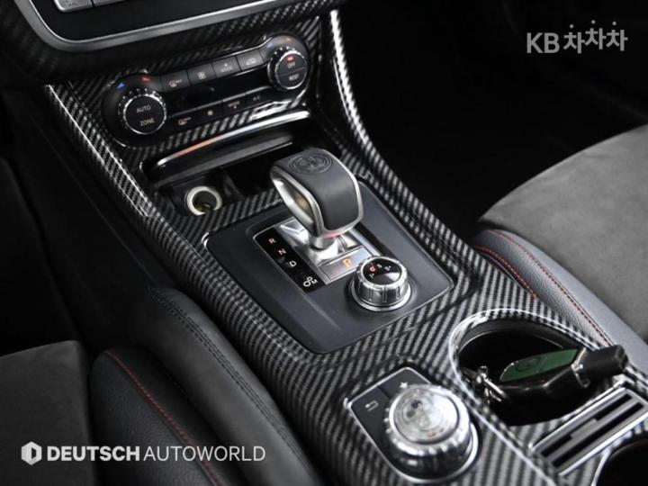 Mercedes-Benz A-Class A45 AMG 10