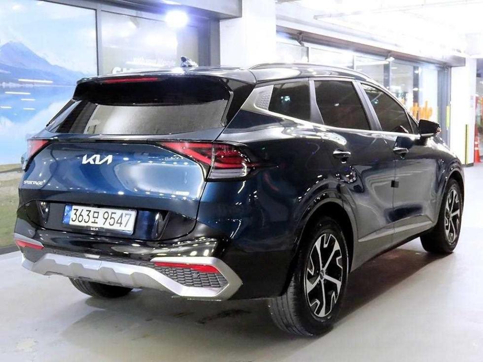 2022 - kia sportage
