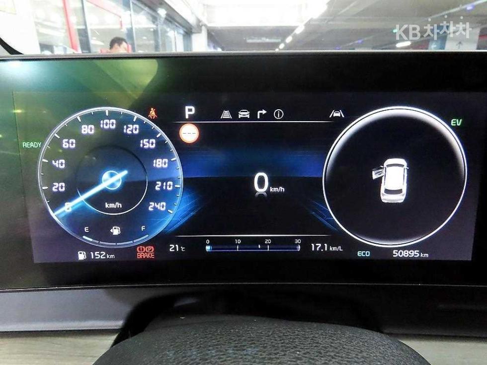 2022 - kia sportage