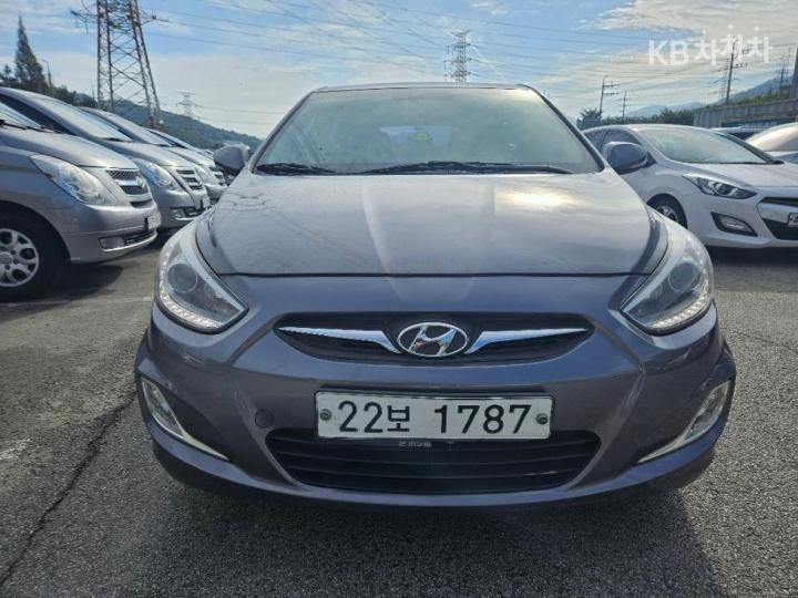 Hyundai Accent New Wit 1.4 VVT Modern