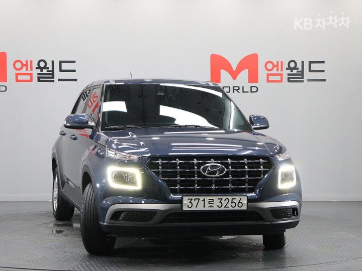 Hyundai Venue Gasoline 1.6 Modern 3
