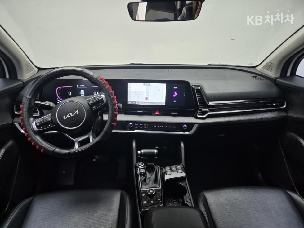 2022 - kia sportage