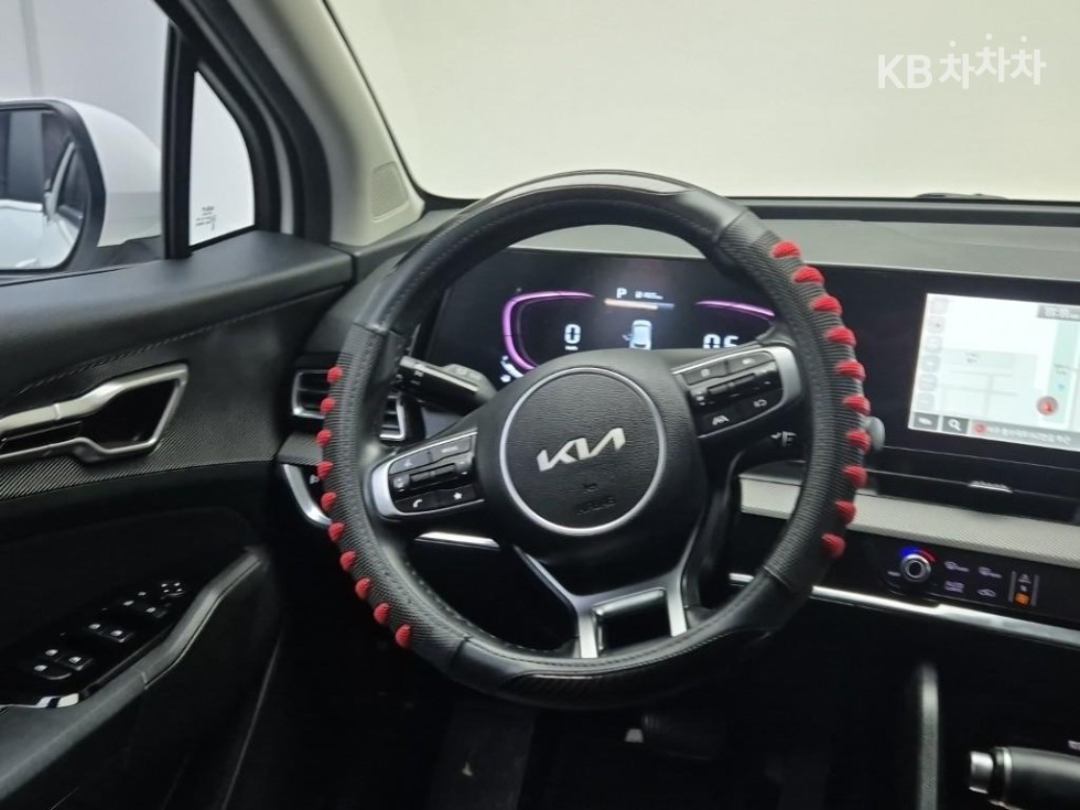 2022 - kia sportage