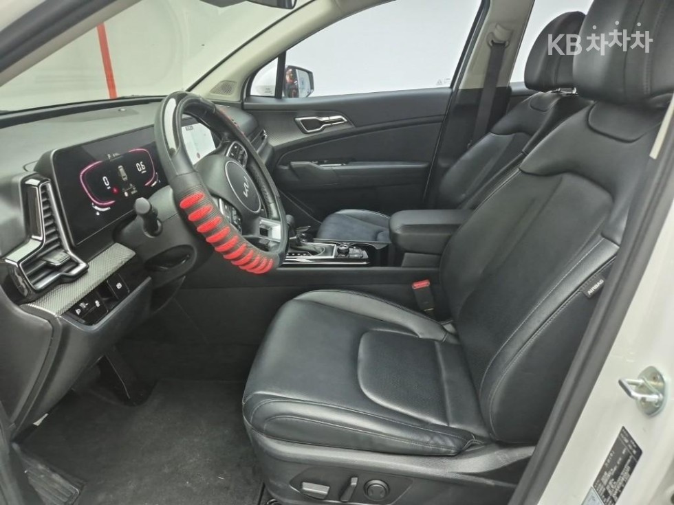 2022 - kia sportage