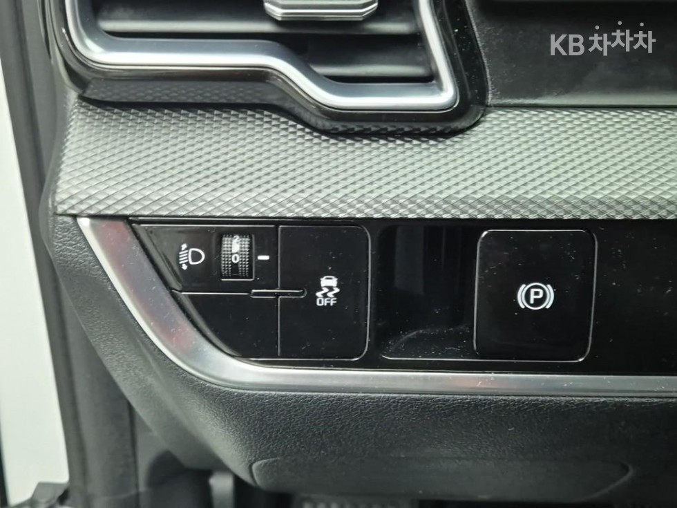 2022 - kia sportage
