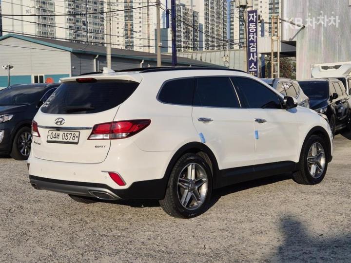 Hyundai Maxcruz Diesel e-VGT R2.2 2WD Exclusive 5