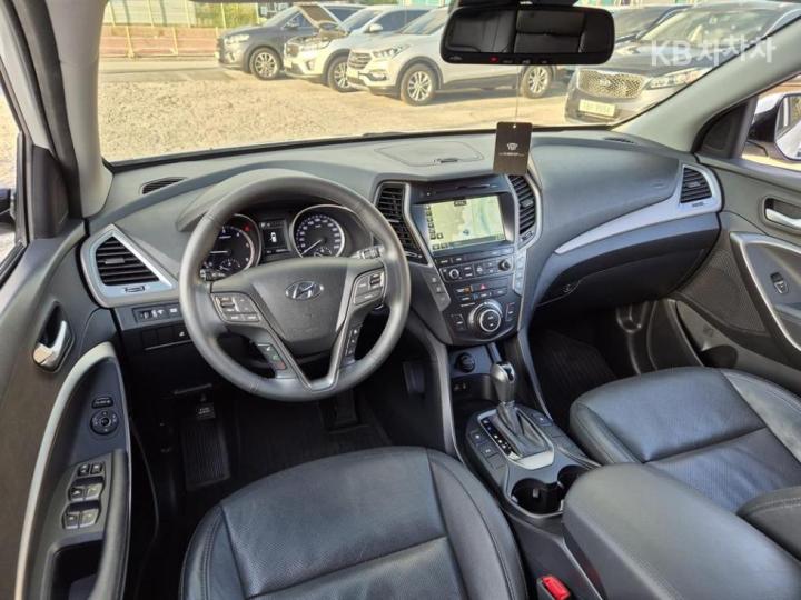 Hyundai Maxcruz Diesel e-VGT R2.2 2WD Exclusive 7