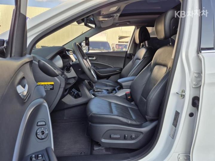 Hyundai Maxcruz Diesel e-VGT R2.2 2WD Exclusive 8