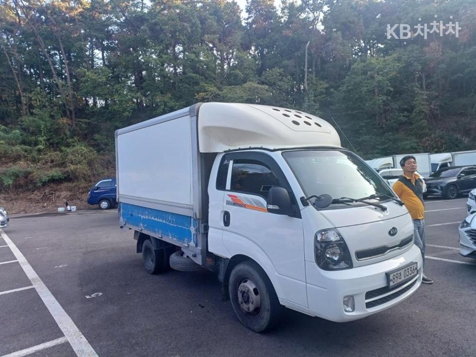 2019 - kia bongo iii