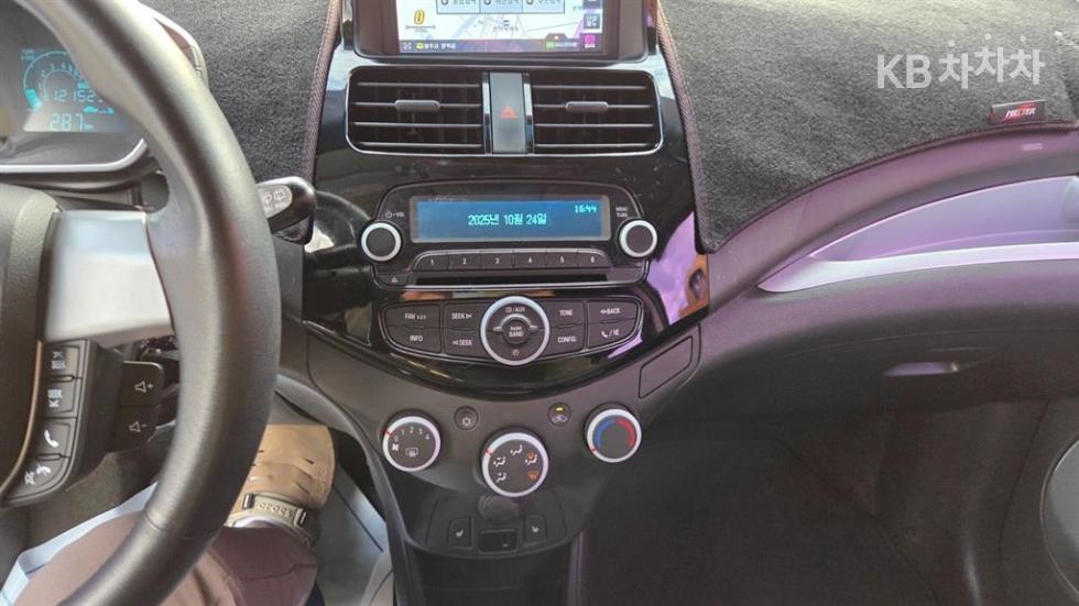 Chevrolet Spark — miniaturë 12
