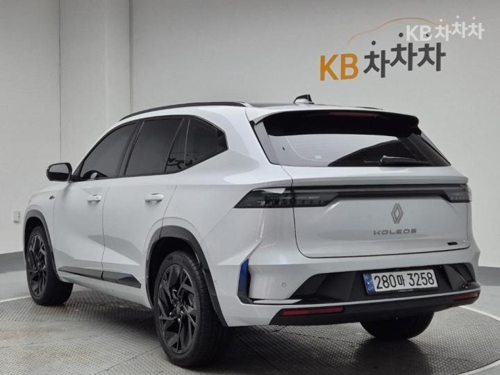 Renault Koleos E-Tech Hybrid Esprit Alpine 3
