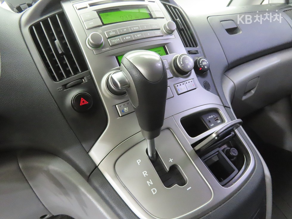 Hyundai Starex — miniaturë 12