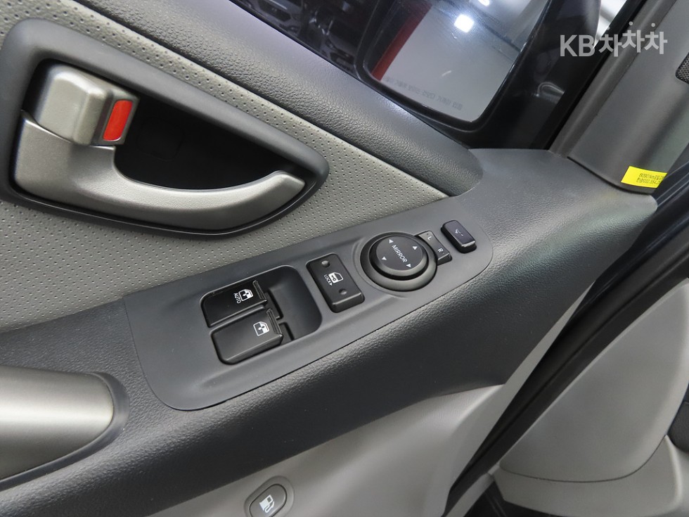 Hyundai Starex — miniaturë 14