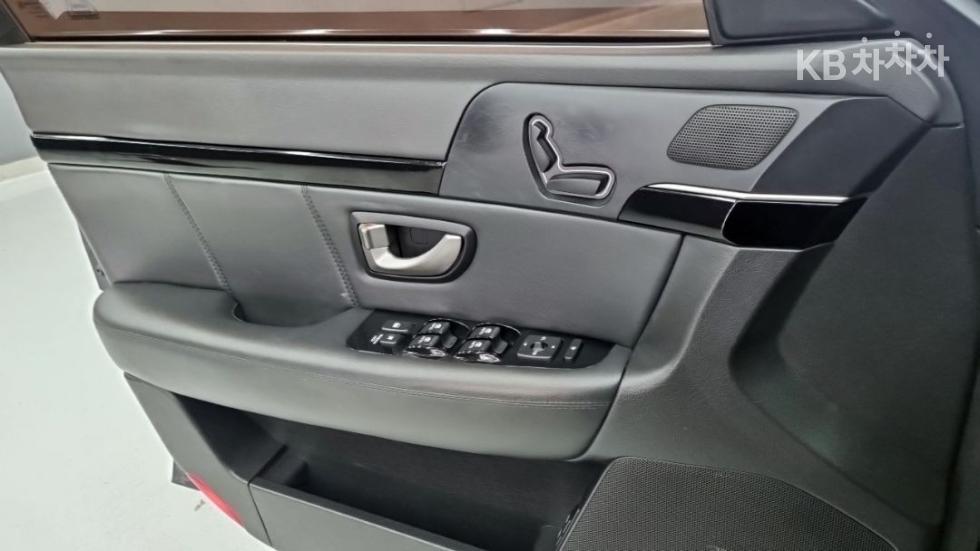 2011 - kia opirus