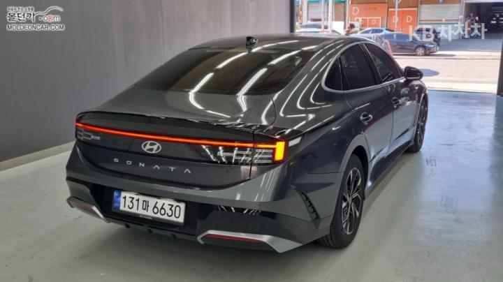 Hyundai Sonata 2.0 Exclusive - фото 2