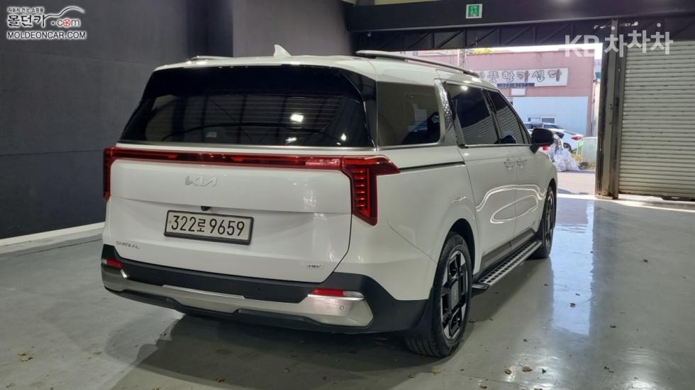 2024 - kia carnival