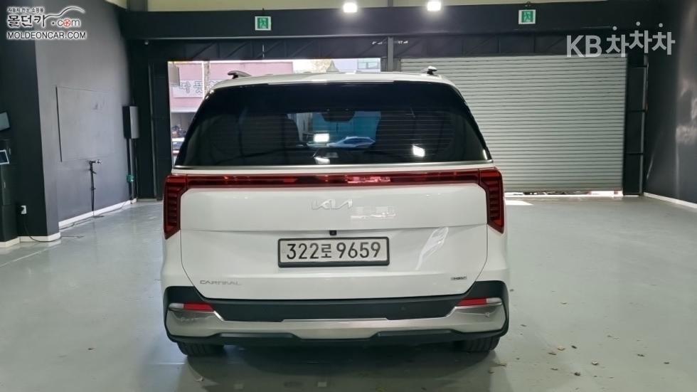 2024 - kia carnival