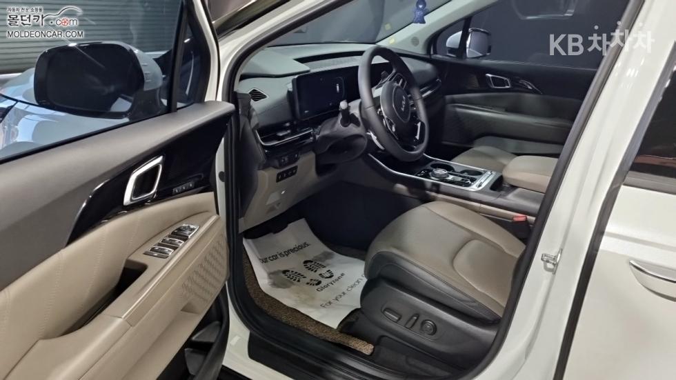 2024 - kia carnival