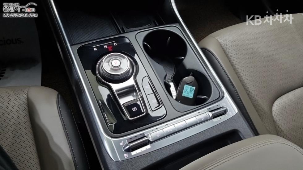 2024 - kia carnival