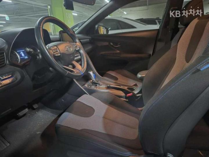 Hyundai Veloster JS 1.4 T-GDi Modern 10
