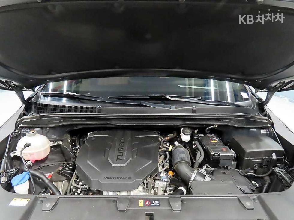 2023 - kia carnival