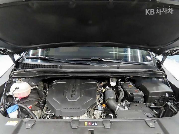 Kia Carnival D2.2 9 Seater Noblesse - фото 19