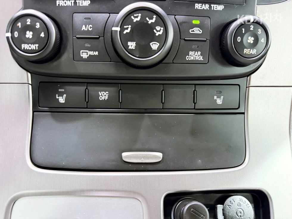 2011 - kia carnival