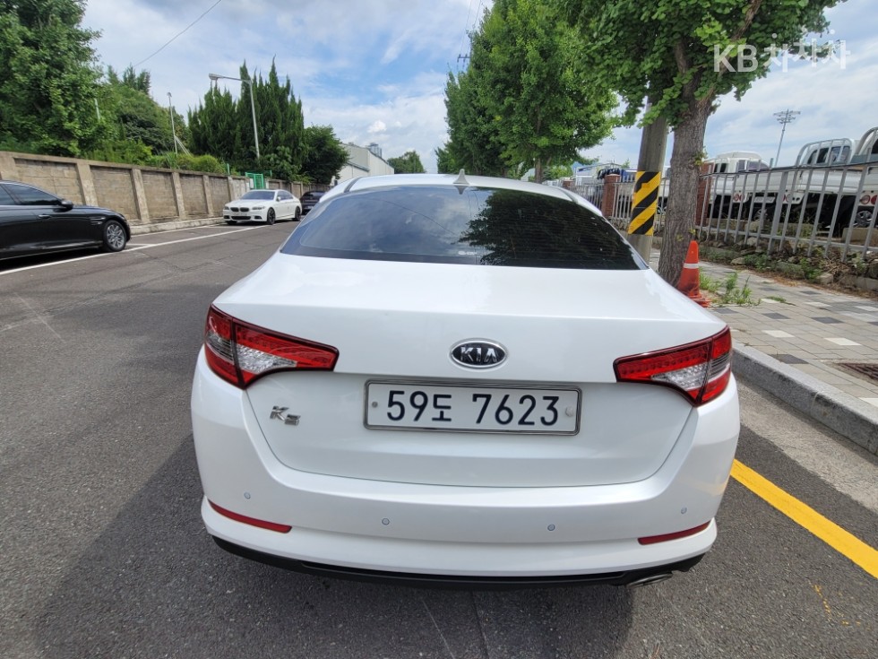 2011 - kia k5
