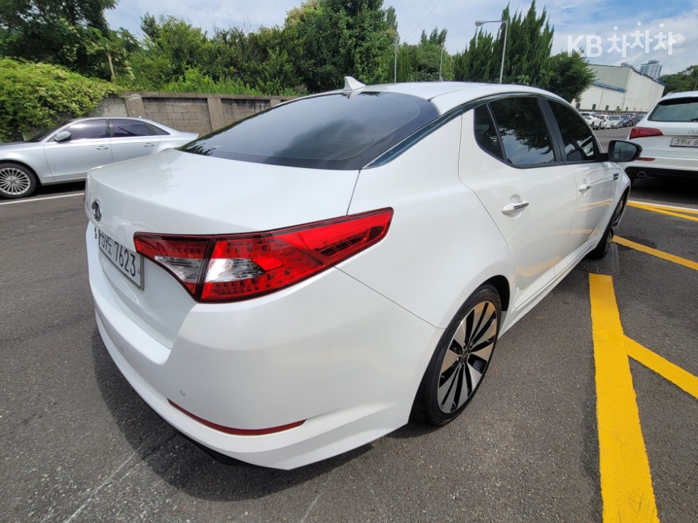 2011 - kia k5