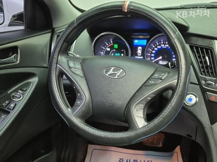 Hyundai Sonata Hybrid 2.0 Premier 7