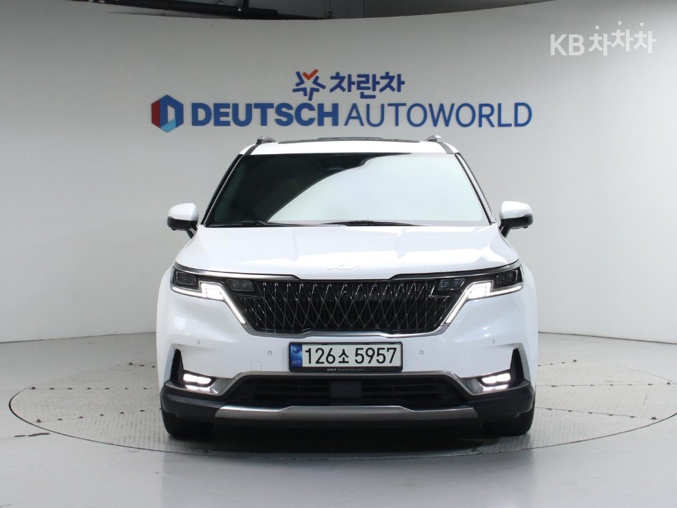 2022 - kia carnival