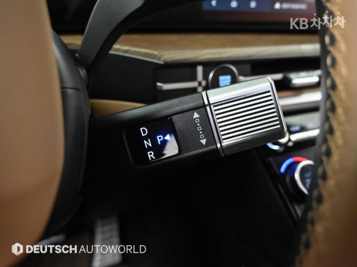 Hyundai Santa Fe The Hybrid MX5 1.6T HEV 2WD Calligraphy 10