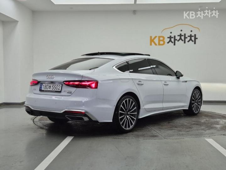 Audi A5 8W6 40 TFSI Quattro Sportback Premium 5