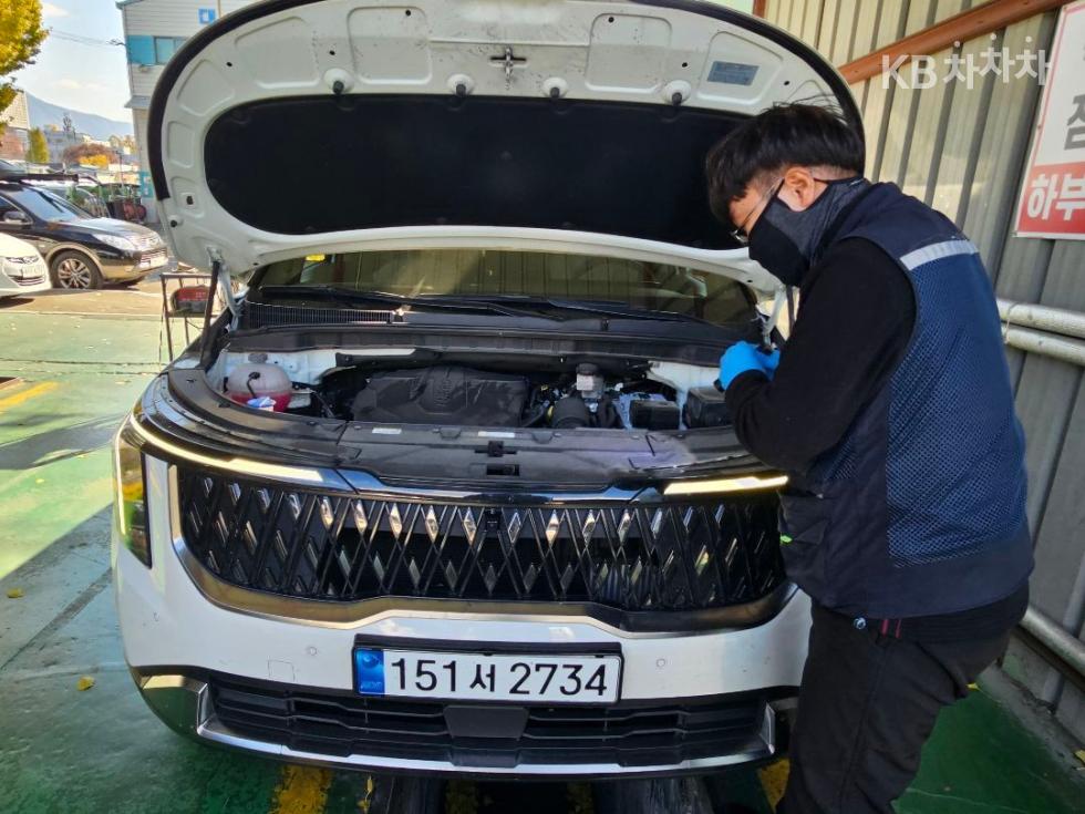 2025 - kia carnival