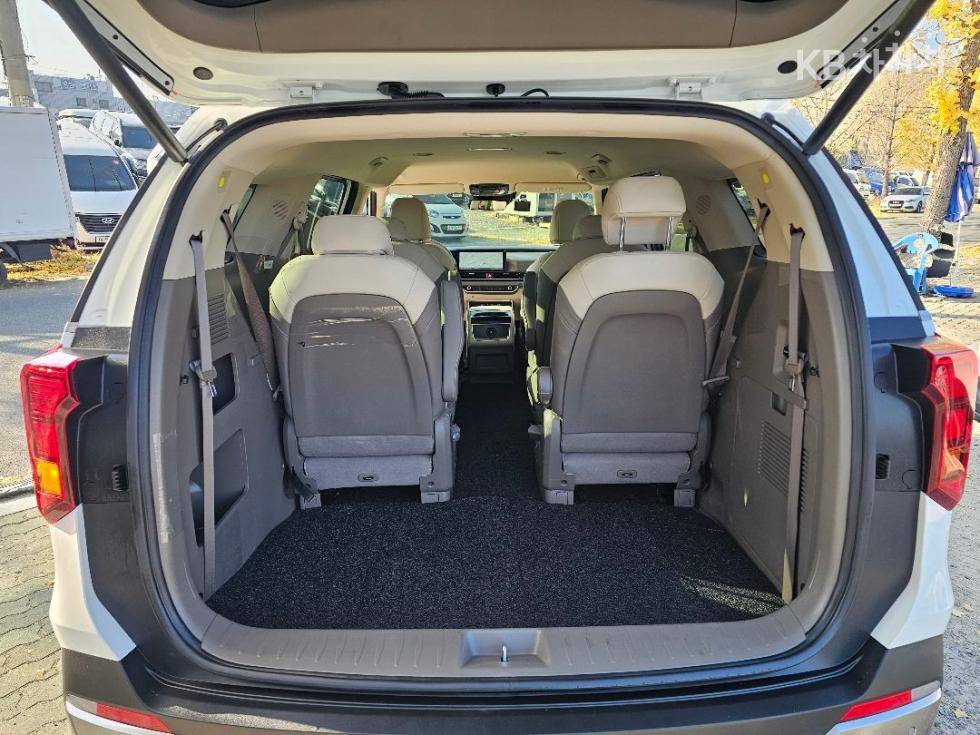 2025 - kia carnival
