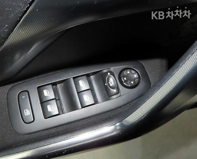 Peugeot 2008 1.6 BlueHDi Pellin - фото 13