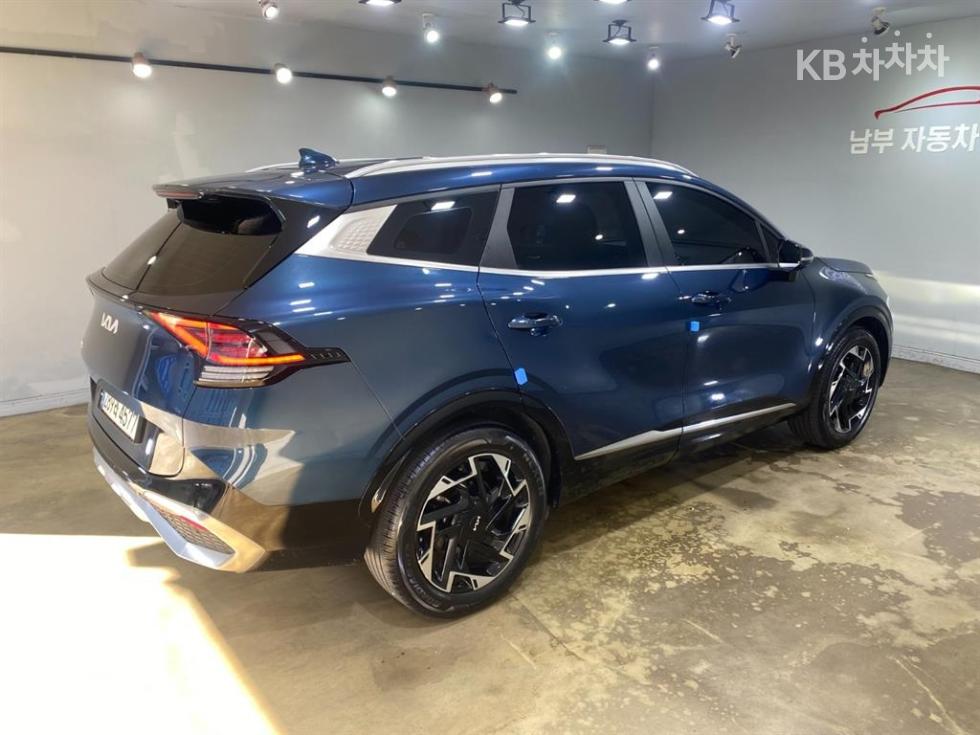 2022 - kia sportage