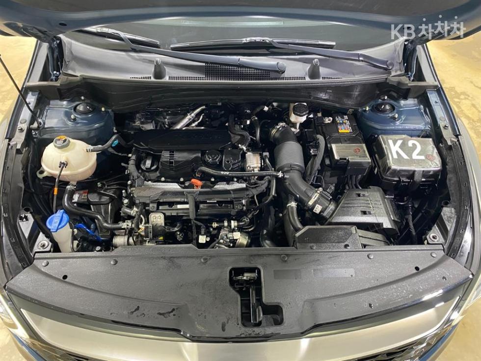 2022 - kia sportage