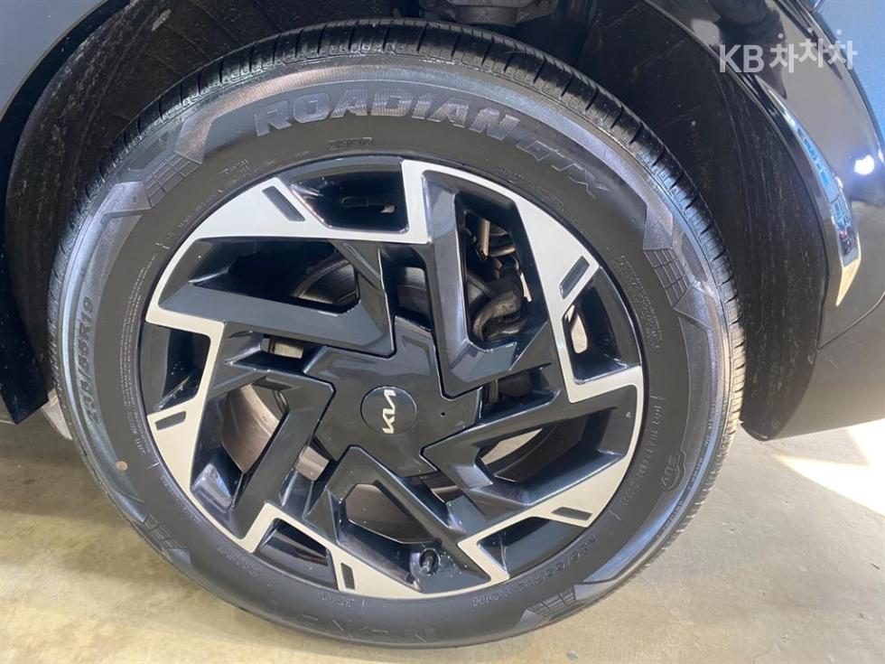 2022 - kia sportage