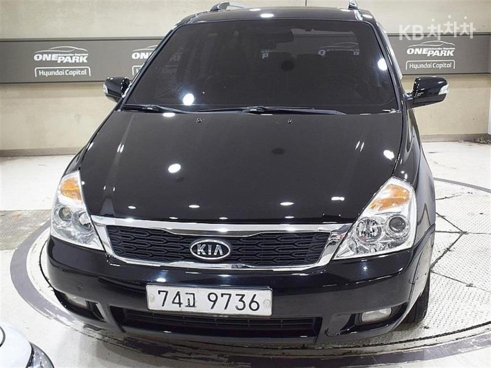 2012 - kia carnival