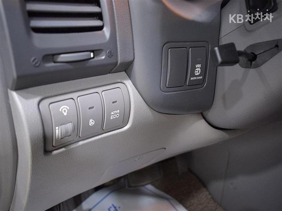 2012 - kia carnival