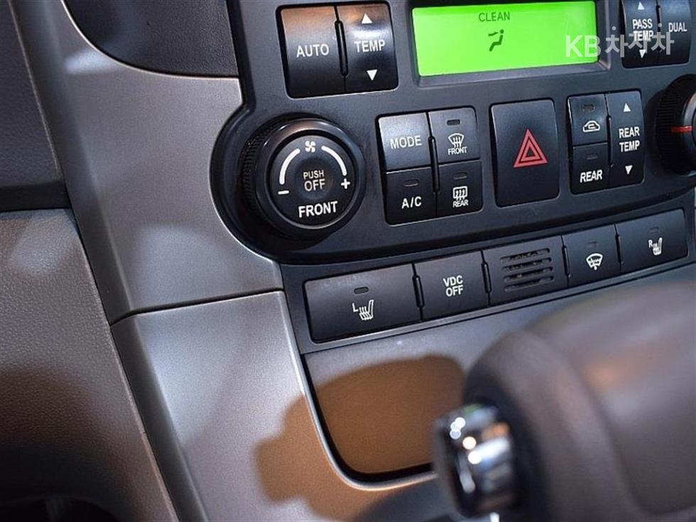 2012 - kia carnival