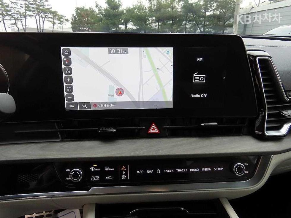 2023 - kia sportage