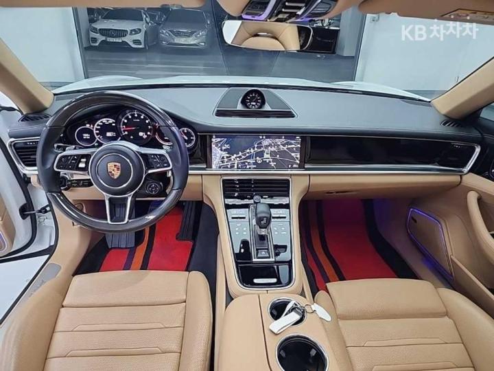 Porsche Panamera 971 3.0 4 Base Type 8