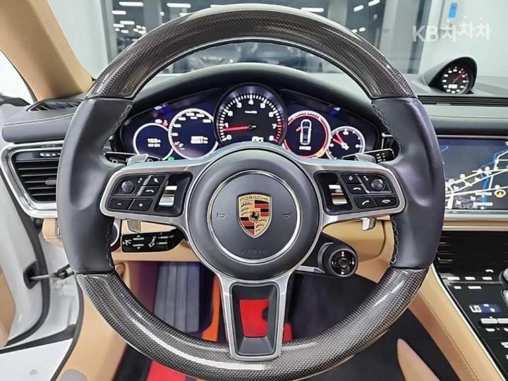 Porsche Panamera 971 3.0 4 Base Type 10