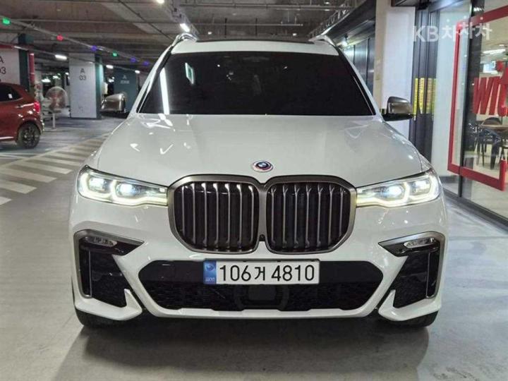 BMW X7 — miniaturë 2