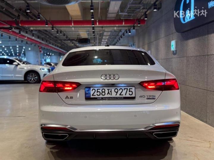 Audi A5 8W6 40 TFSI Quattro Sportback Premium 5